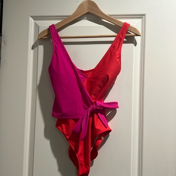 Summersalt one piece swimsuit size 4 pink and red EUC - Picture 2 of 11